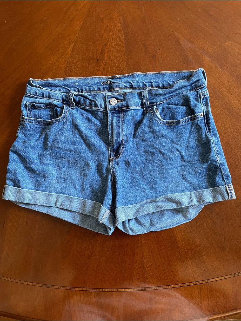 Old Navy Women's Medium Blue Denim Cuffed Shorts
